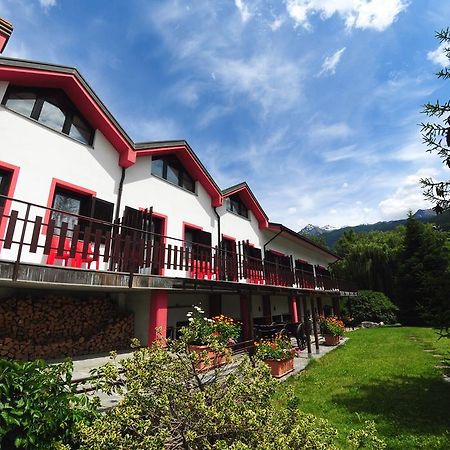 Residence Eden Park Aosta Bagian luar foto