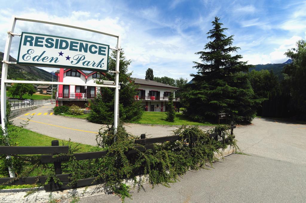 Residence Eden Park Aosta Bagian luar foto
